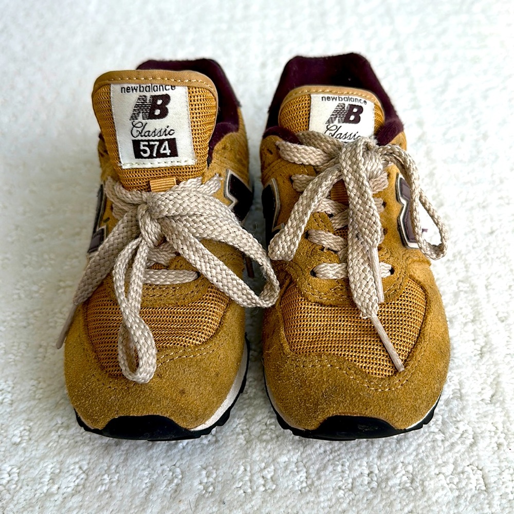 Boys New Balance 574 classic sneakers